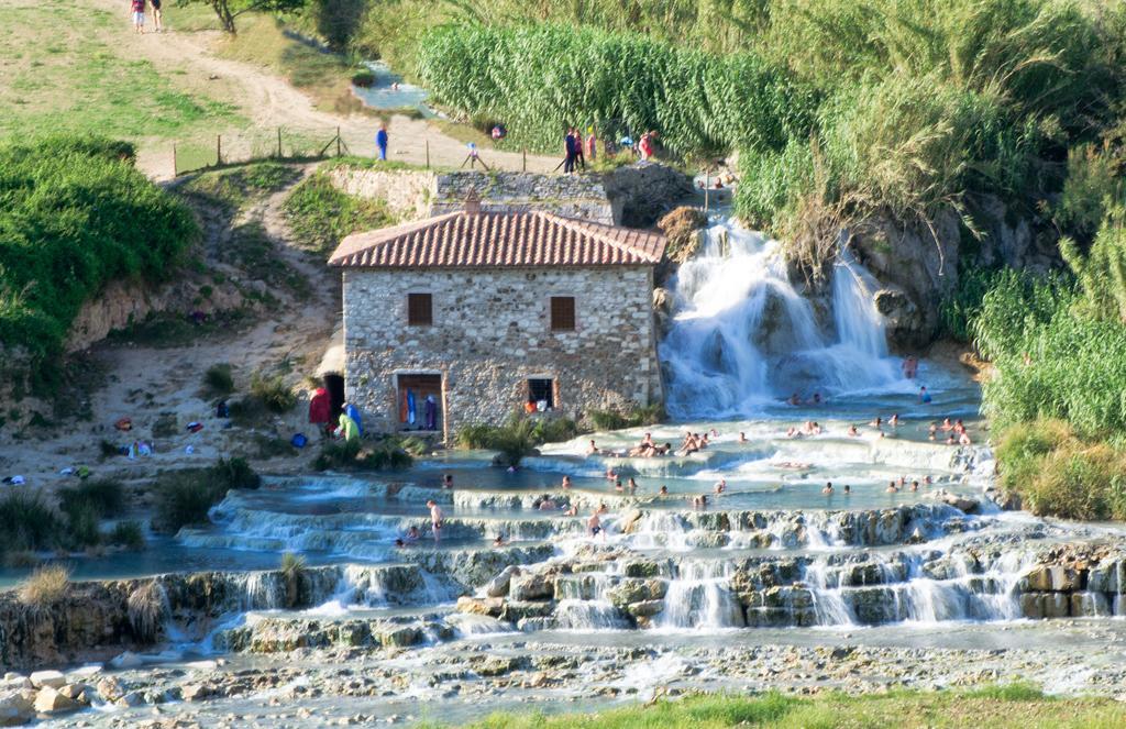 Poggio Degli Olivi Guest House Saturnia Bagian luar foto